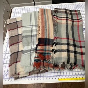 Plaid Fringe Scarves Set